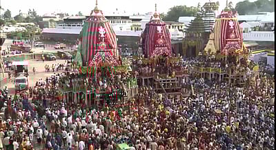 புரி ஜெகந்நாதர் ரத யாத்திரை கோலாகலம்!