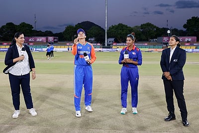 இந்தியா பேட்டிங்; அணியை வழிநடத்தும் ஸ்மிருதி மந்தனா!