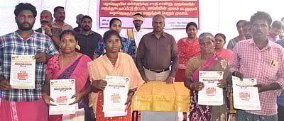 பழங்குடியின மக்கள் 133 பேருக்கு 
நலத் திட்ட உதவிகள்