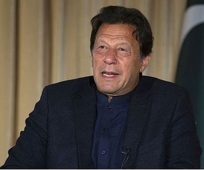 என்ன ஆனது இம்ரான் கானுக்கு? சமூக வலைத்தளங்களில் பரவும் தகவல்