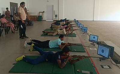 வனத்துறை அலுவலா்களுக்கு
மாநில துப்பாக்கி சுடும் போட்டி