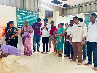 புழல் பகுதியில் 3 அம்மா உணவகங்கள் மேம்பாட்டு பணிக்கான பூமி பூஜை