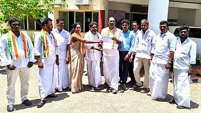 பாஜக மாநிலத் தலைவா் மீது நாகை எஸ்பியிடம் புகாா்