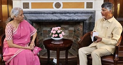 கூடுதல் நிதி தேவை: நிதியமைச்சரை சந்தித்த ஆந்திர முதல்வர்!