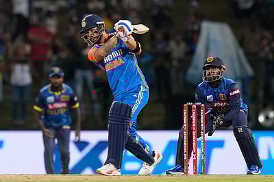 கடைசி டி20: இலங்கைக்கு 138 ரன்கள் இலக்கு; ஆறுதல் வெற்றி பெறுமா?