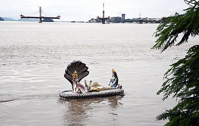 அஸ்ஸாம்: கனமழை, வெள்ளத்தால் 6 லட்சம் மக்கள் பாதிப்பு!