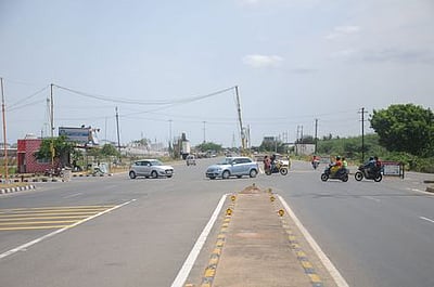 பதற வைக்கும் பஞ்சப்பூா் 
சோதனைச் சாவடி சந்திப்பு!

