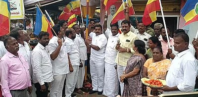 பாமக நிறுவன நாள் கொடியேற்று விழா