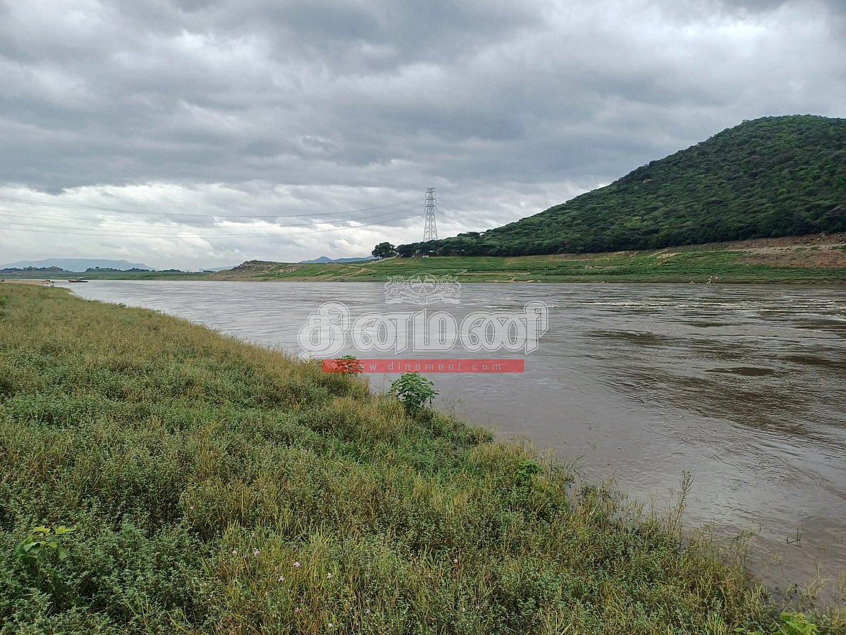 காவிரியில் வெள்ளம்: மேட்டூர் அணை நீர்மட்டம் 50.03 அடி!