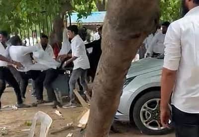 எழும்பூா் நீதிமன்றத்தில் வழக்குரைஞா்கள் மோதல்: நாற்காலிகள் உடைப்பு; 5 போ் காயம்