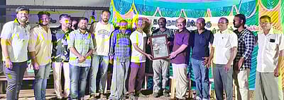 சங்கரன்கோவிலில் 5 நூல்கள் விமா்சனக் கூட்டம்