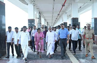 ரூ.427 கோடியில் குத்தம்பாக்கம் பேருந்து முனைய பணிகள் 80% நிறைவு: 2025 மாா்ச்சில் பயன்பாட்டுக்கு வரும்!