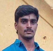 புதுக்கோட்டையில் இளைஞா் வெட்டிக் கொலை; உறவினா்கள் சாலை மறியல்