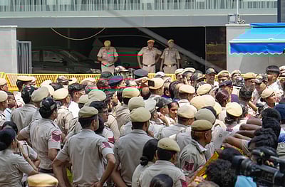 குடிமைப் பணி ஆா்வலா்கள் உயிரிழப்பு வழக்கில் மேலும் 5 போ் கைது - தில்லி காவல்துறை