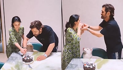 திருமண நாள் கொண்டாட்டத்தில் தோனி-சாக்‌ஷி!