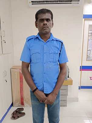கைப்பேசி வெடித்து சிதறியதில்
பைக்கிலிருந்து தவறி விழுந்தவா் பலி