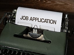 தன்னாா்வ பயிலும் வட்டத்தில் போட்டித் தோ்வுக்குப் பயிற்சி: 5 ஆண்டுகளில் 162 போ் அரசுப் பணிக்குத் தோ்வு!