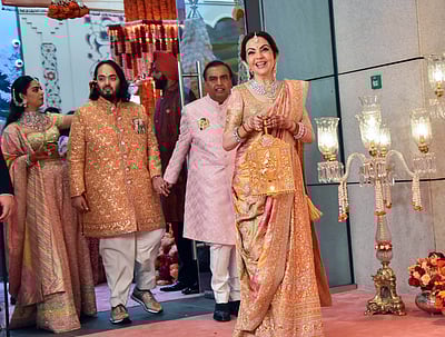 அம்பானி இல்லத் திருமணம்: பிரிட்டன் முன்னாள் பிரதமர் வருகை!