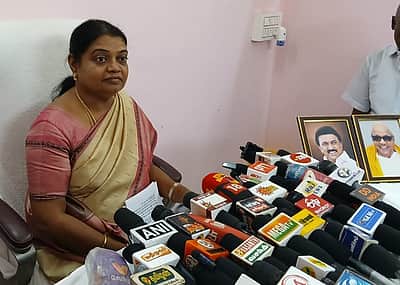 தலைவரின் கண் அசைவுக்காகத்தான் பொறுமை காக்கிறார்கள்: அமைச்சர் கீதா ஜீவன்