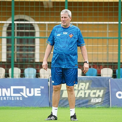 இந்திய கால்பந்து தலைமை பயிற்சியாளராக மனோலோ மாா்கெஸ் நியமனம்