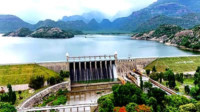 80 அடியை எட்டியது அமராவதி அணையின் நீா்மட்டம்