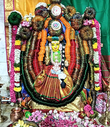 வெள்ளக்கோவிலில் ஆடிப் பூரம்...