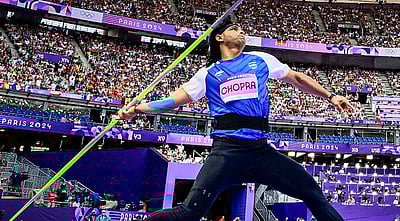 நீரஜ் சோப்ராவுக்கு வெள்ளி; ஹாக்கி அணிக்கு வெண்கலம் -பதக்க எண்ணிக்கை 5 ஆனது