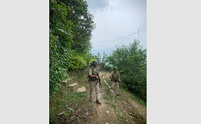 மணிப்பூர்: துப்பாக்கிச் சண்டையில் 3 பேர் பலி