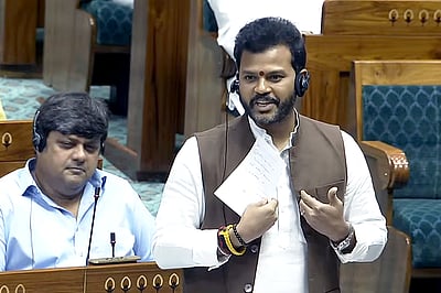 புதிய விமானத் துறை மசோதா: மக்களவையில் நிறைவேற்றம்