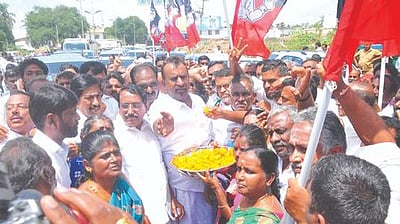 கோவைக்கு புதிய திட்டங்களை
திமுக அரசு கொண்டுவரவில்லை:
எஸ்.பி.வேலுமணி எம்எல்ஏ