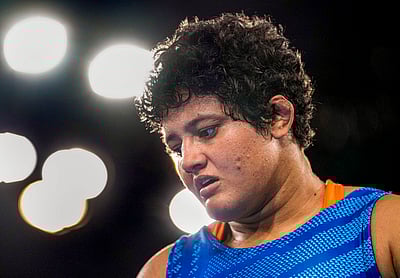 காலிறுதியில் தோல்வியுற்றார் ரீதிகா ஹூடா! வெண்கலம்  வாய்ப்பிருக்கிறது!