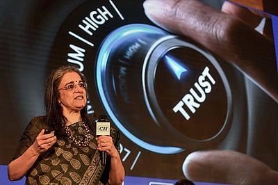 மோசமான பணிக் கலாசாரம்: மாதவிக்கு எதிராக செபி ஊழியர்கள் புகார்!