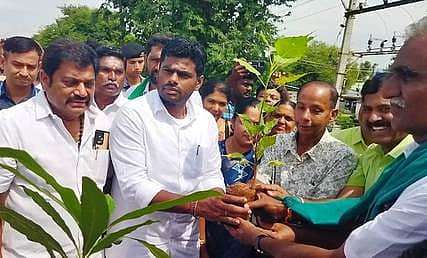 தேசியக் கொடி பேரணிக்கு அனுமதி மறுப்பு: கே.அண்ணாமலை கண்டனம் 