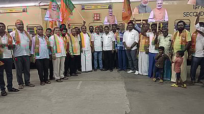 தூத்துக்குடியில் பாலருவி விரைவு ரயிலுக்கு வழியனுப்பு விழா