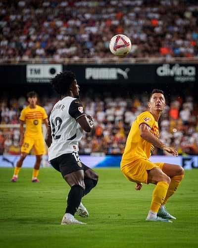 வாலென்சியாவை வீழ்த்தியது பாா்சிலோனா