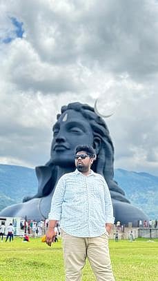 காா் கவிழ்ந்ததில் கல்லூரி
மாணவா் உயிரிழப்பு