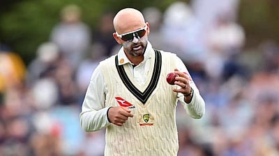 ஆஸி. அணிக்காக 100 ஓவர்கள் வீசவும் தயார்: நாதன் லயன்