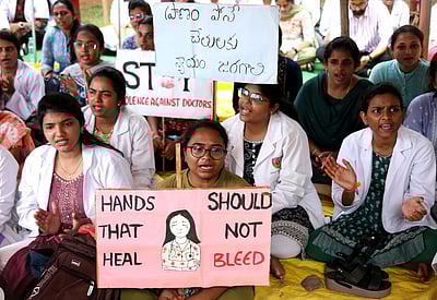 உடல்நிலை சரியில்லை.. சீக்கிரம் வாருங்கள்.. கொல்கத்தா சம்பவத்தில் ஆடியோ வெளியானது!