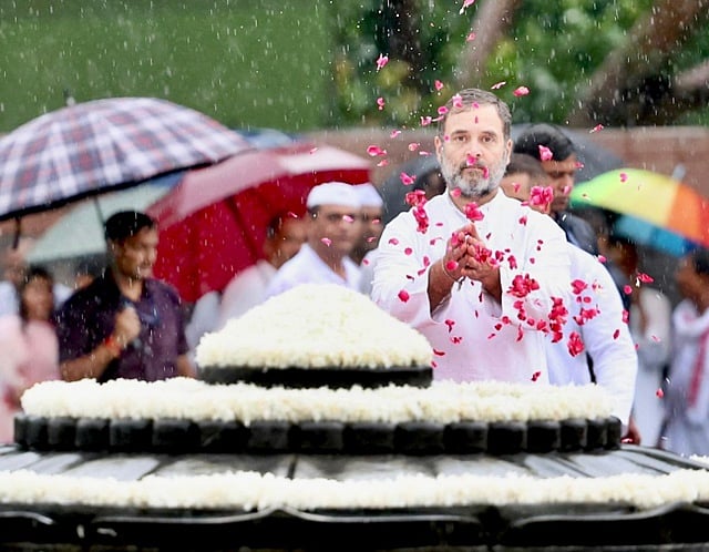 உங்கள் கனவுகளை நிறைவேற்றுவேன்: ராஜீவ் பிறந்த நாளில் ராகுல்!