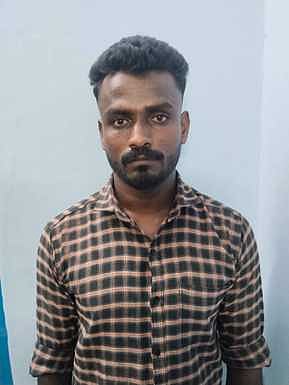 ஆசிரியா் கொலை: கைதான இளைஞா்கள் குண்டா் தடுப்புச் சட்டத்தின் கீழ் கைது