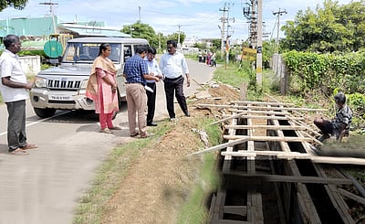 வெள்ளக்கோவில் பகுதியில் மக்கள் நலத்திட்டங்கள் ஆய்வு
