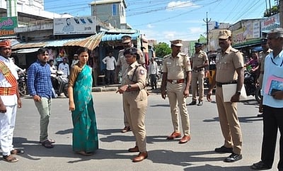 வாலாஜா வட்டத்தில் வளா்ச்சிப் பணிகள்: ராணிப்பேட்டை ஆட்சியா் ஆய்வு