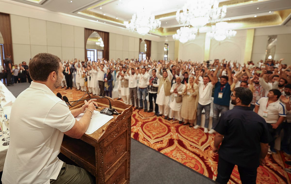 ஸ்ரீநகரில் நடைபெற்று வரும் காங்கிரஸ் கூட்டம்