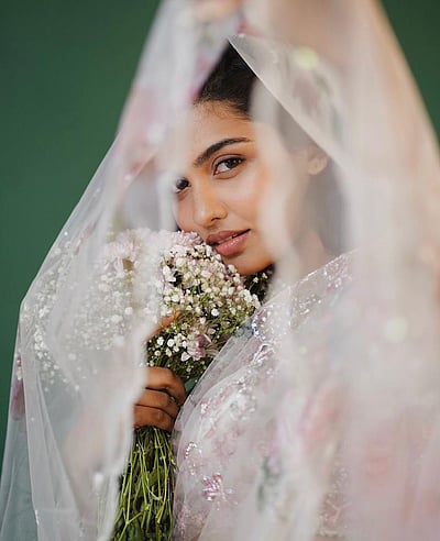 ஆகஸ்ட் நினைவுகள்... மமிதா பைஜு!