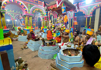 சங்கரநாராயண சுவாமி கோயிலில் இன்று குடமுழுக்கு