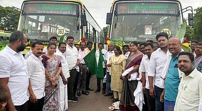 சங்கரன்கோவில் பணிமனைக்கு 2 புதிய பேருந்துகள்