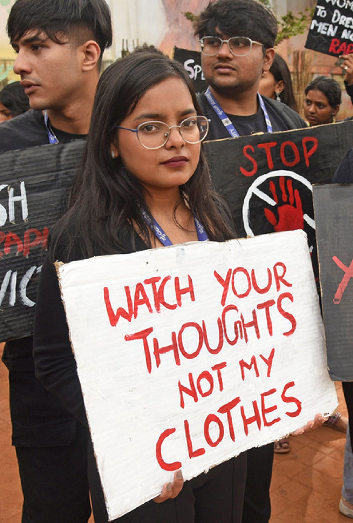 பெண்களுக்கு எதிரான பொது புத்தி