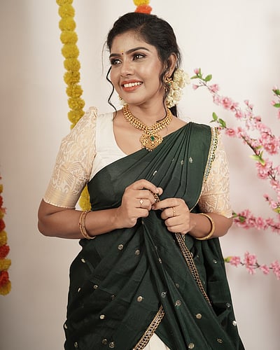 மீனா... ஓணம்... ஹேமா!