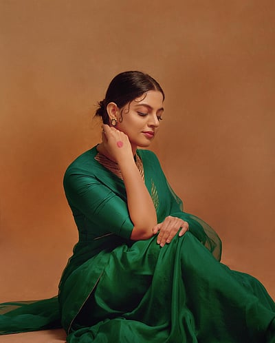 வாழைபோல் பச்சை... நிகிலா விமல்!