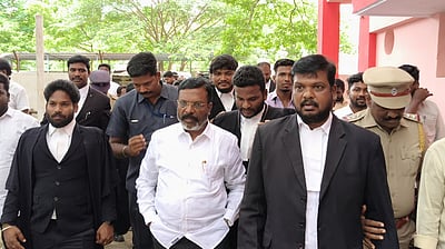 செங்கல்பட்டு நீதிமன்றத்தில் திருமாவளவன் ஆஜா்